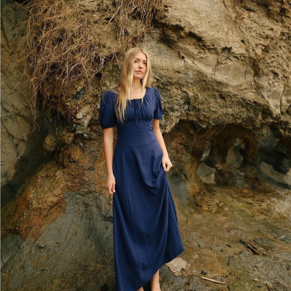 Chic Midnight Blue Maxi Dress